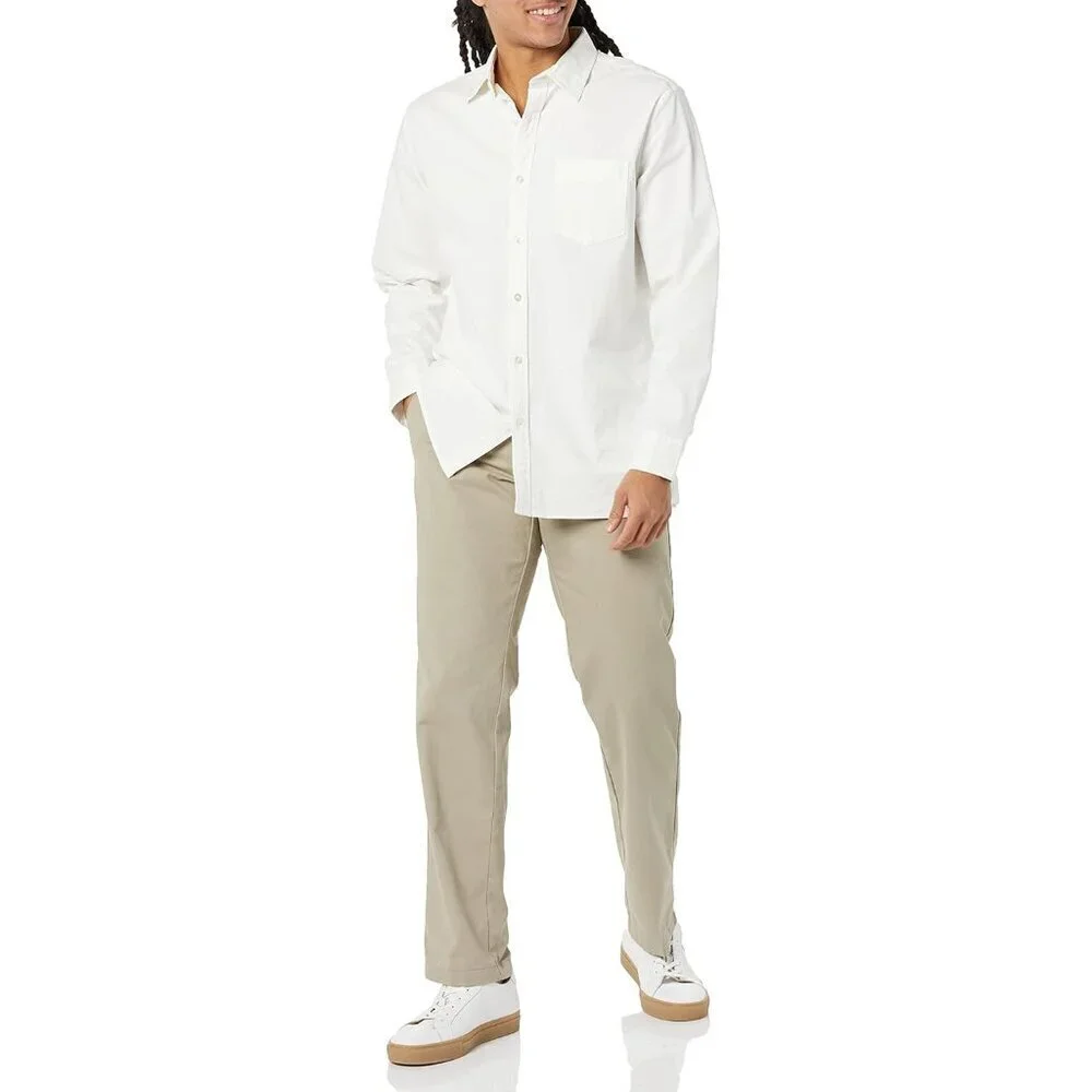 Men's Straight-Fit Wrinkle-Resistant Flat-Front Chino Pant
